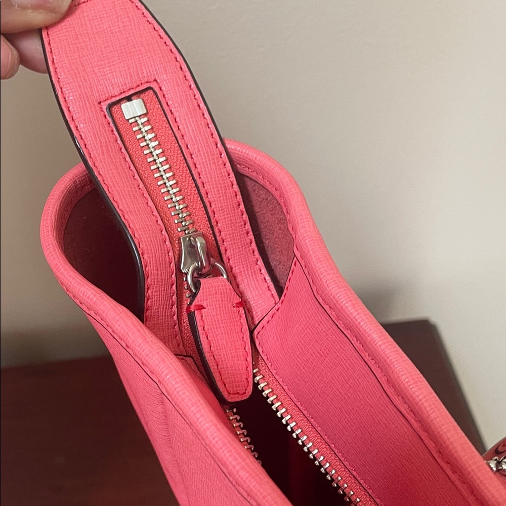 Coach Saffiabo Coral Leather Zioped Tote L1220-23821 - Picture 15 of 16